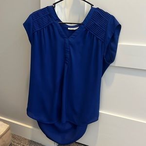 Blue short sleeved dress shirt